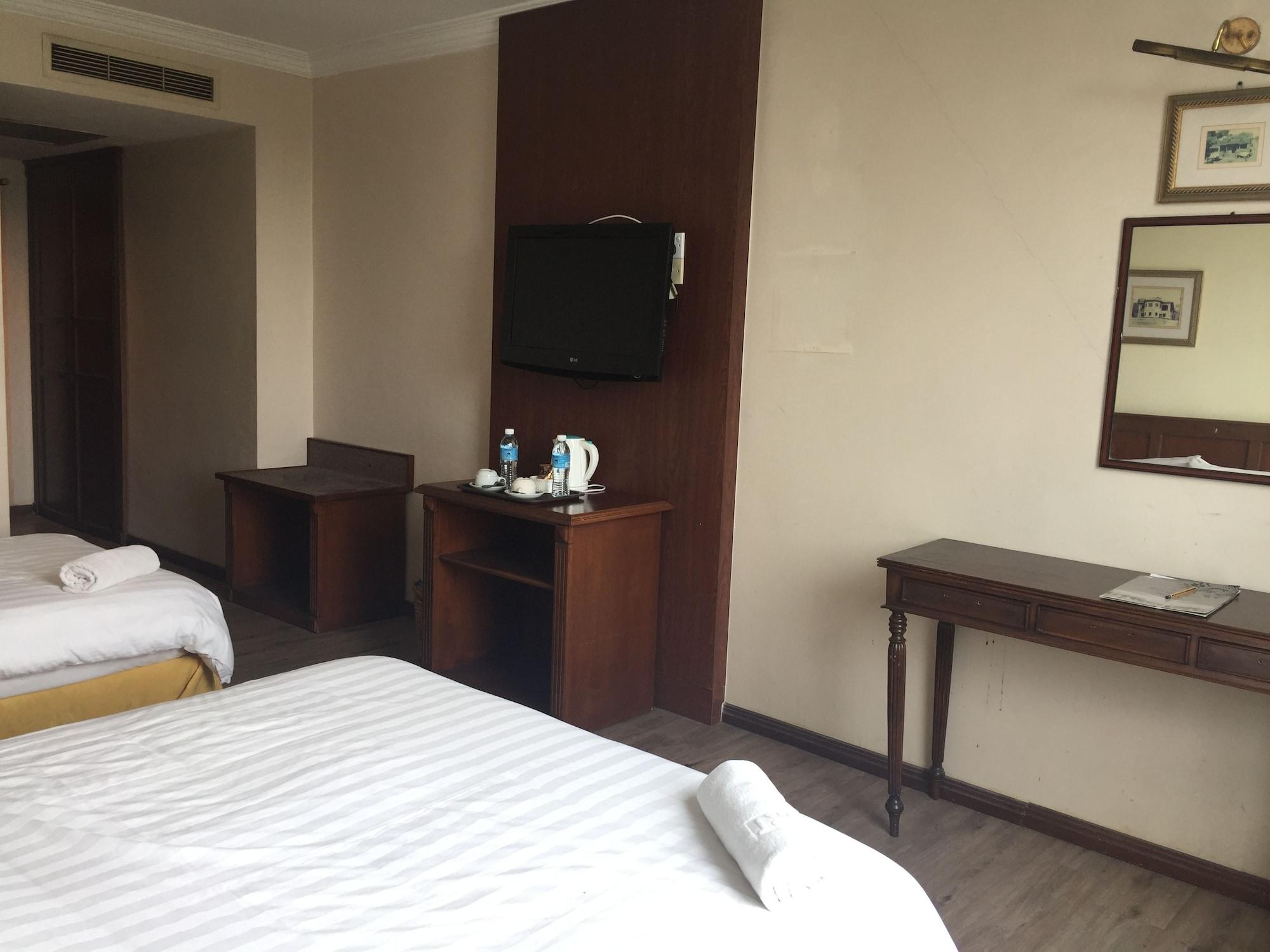 Regal Court Hotel 쿠칭 외부 사진