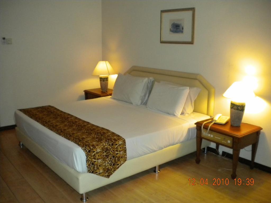 Regal Court Hotel 쿠칭 객실 사진